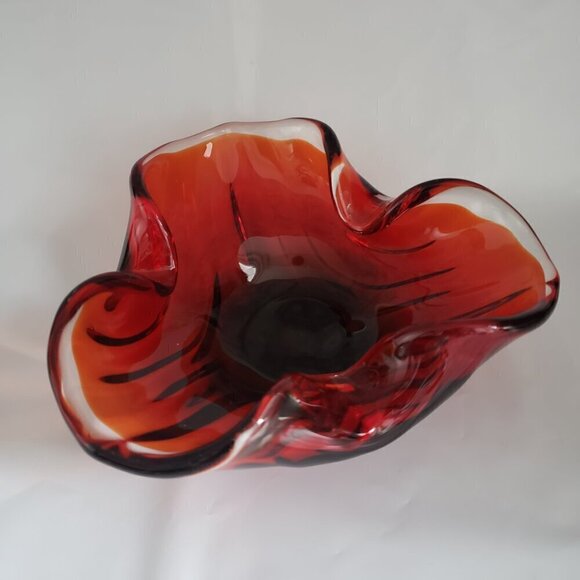 Vintage Murano Style Red & Clear Glass Candy Trinket Dish Ashtray - Picture 4 of 10